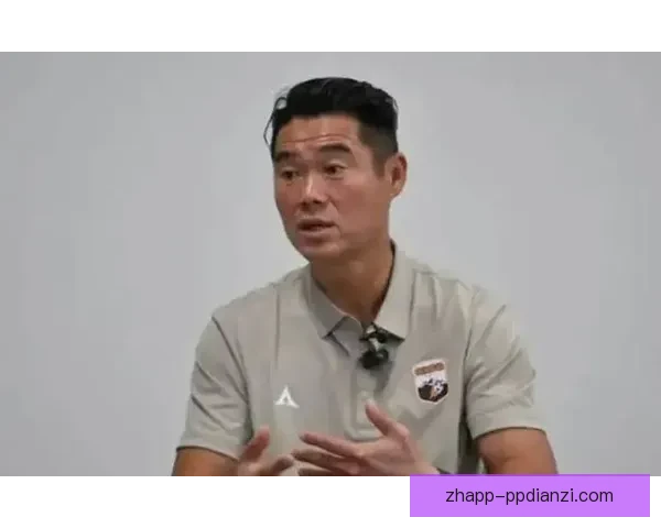 宿茂臻董方卓曼联试训无伤假设下中国前锋巅峰上限对比研究解析